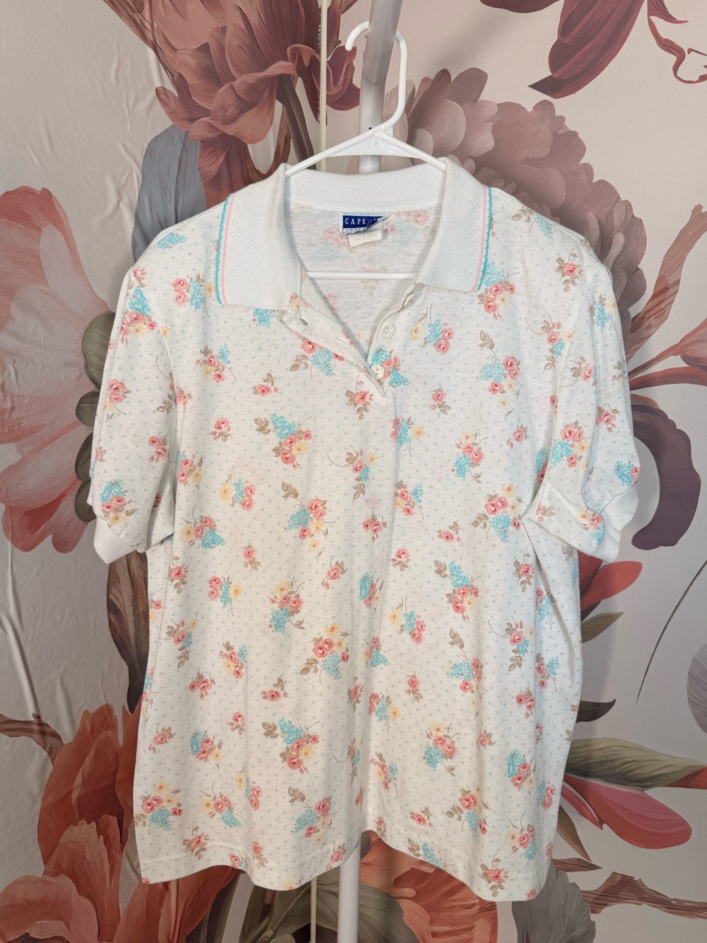 American Vintage Floral Short Sleeve Polo Tee in White with Pink & Blue Flowers
